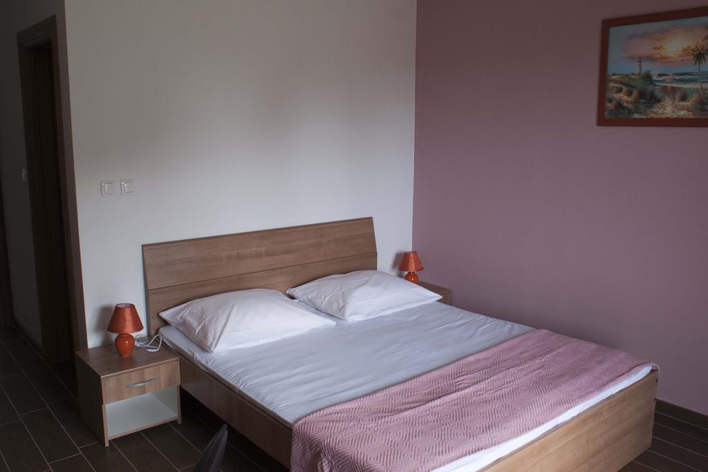Apartments Martina Бибинє Екстер'єр фото