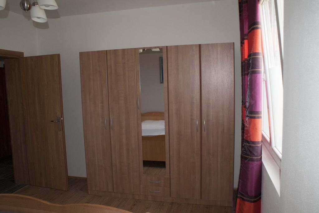 Apartments Martina Бибинє Екстер'єр фото
