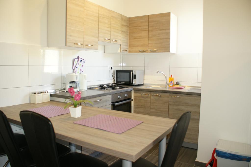 Apartments Martina Бибинє Екстер'єр фото