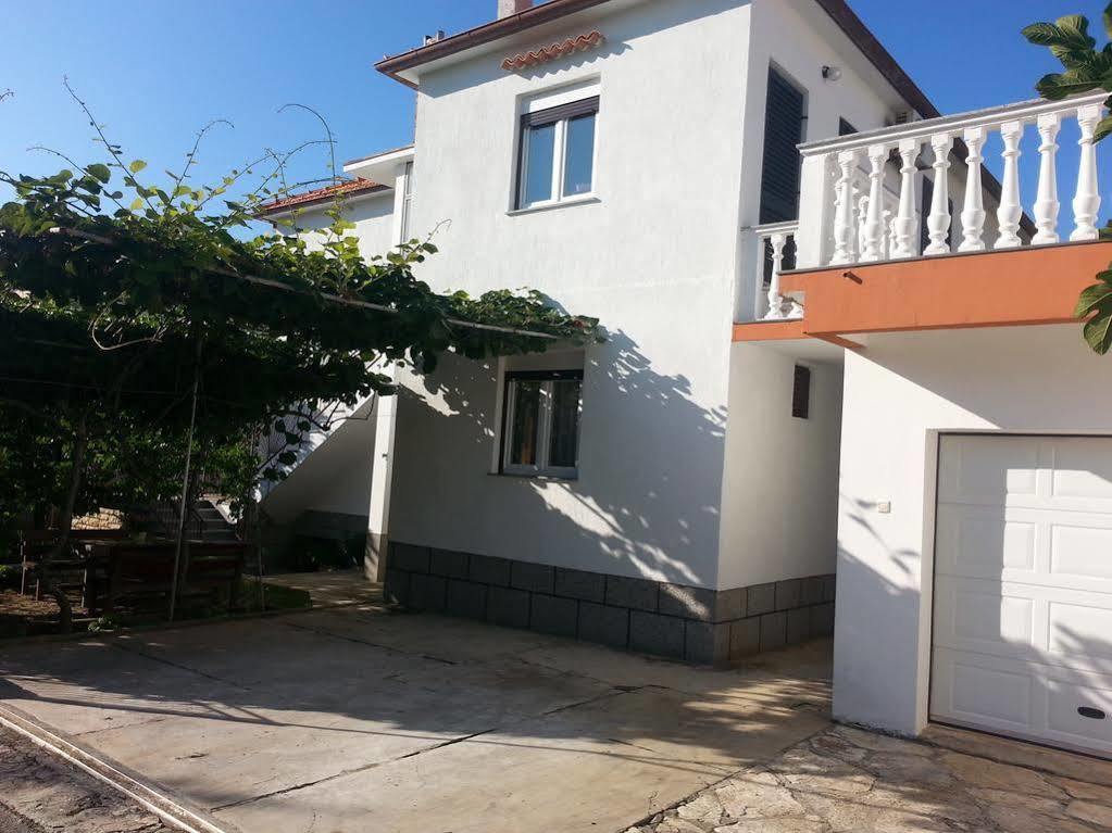 Apartments Martina Бибинє Екстер'єр фото
