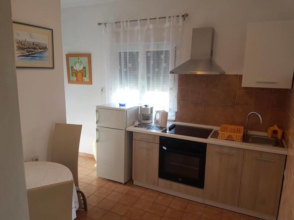 Apartments Martina Бибинє Екстер'єр фото