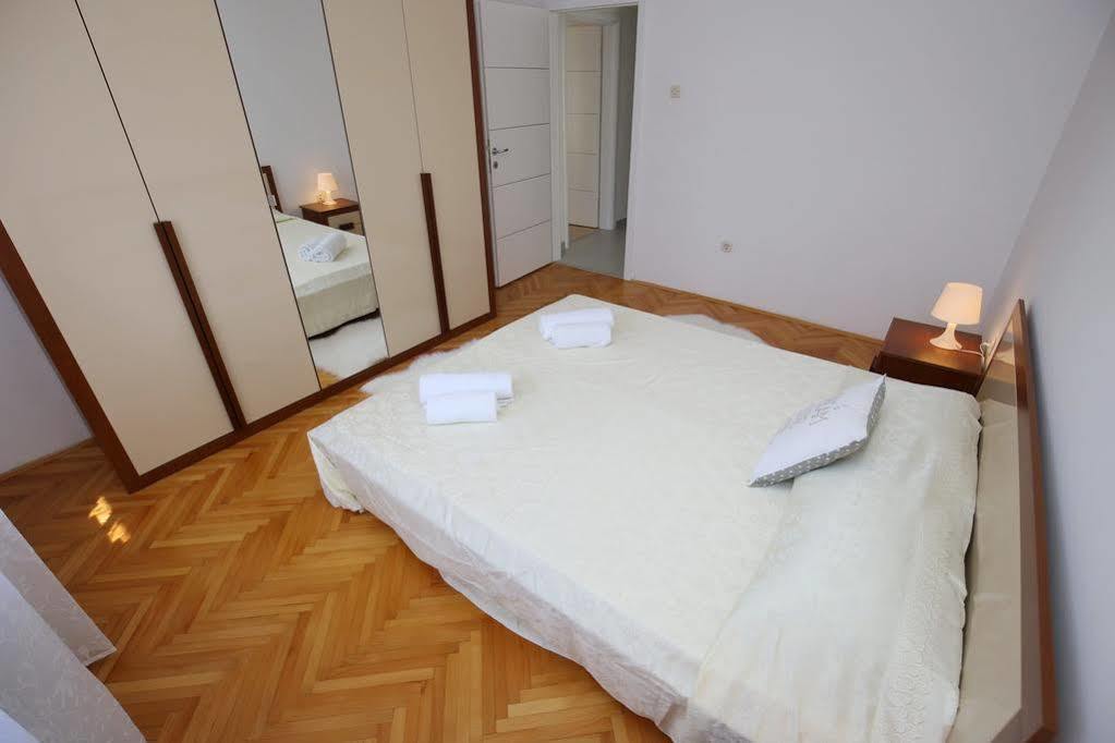 Apartments Martina Бибинє Екстер'єр фото
