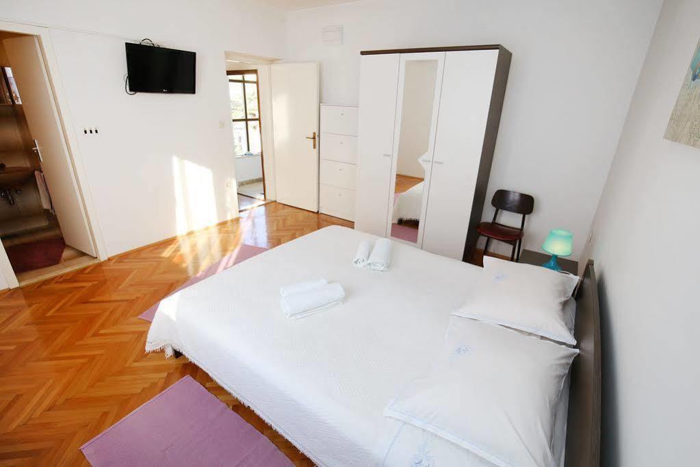 Apartments Martina Бибинє Екстер'єр фото