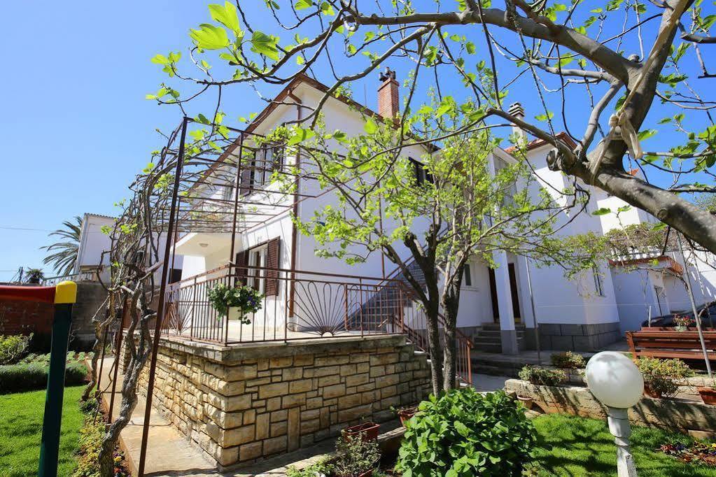 Apartments Martina Бибинє Екстер'єр фото