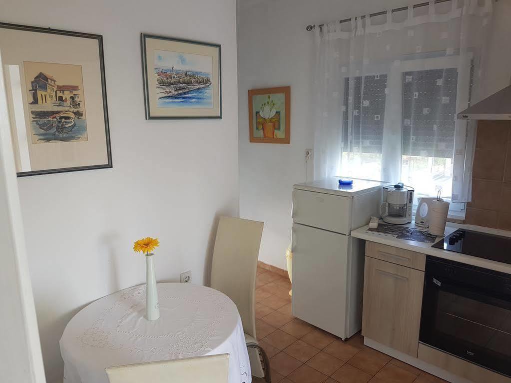 Apartments Martina Бибинє Екстер'єр фото