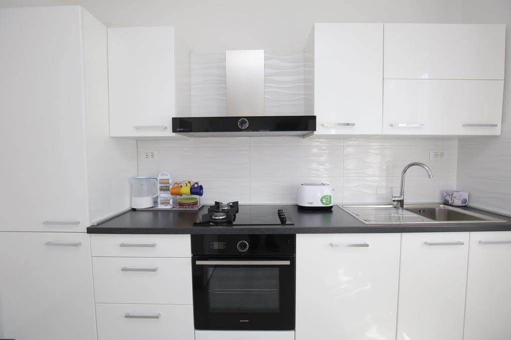 Apartments Martina Бибинє Екстер'єр фото